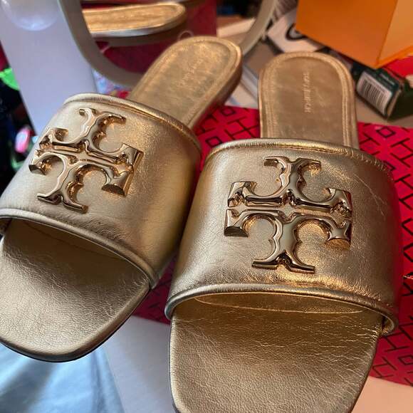 Tory Burch Eleanor Slide Sandals in Spark Gold